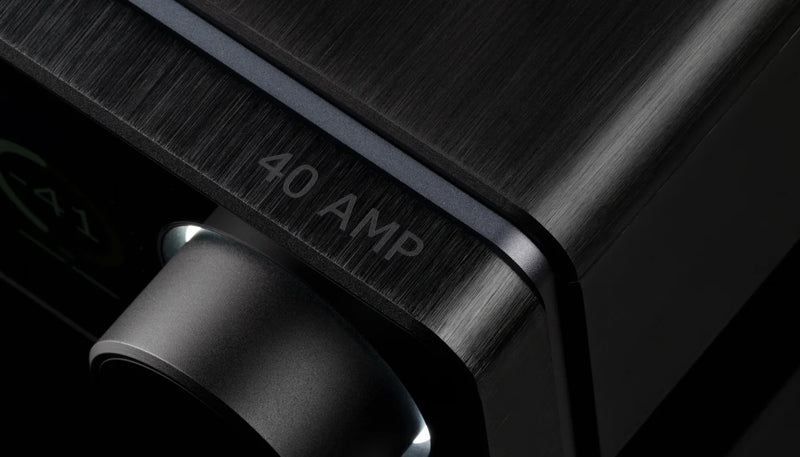 40 Amp Vollverstärker mit D/ A Wandler